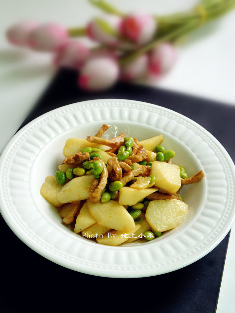 烤脆皮鸡怎么做才好吃,制作方法与配料