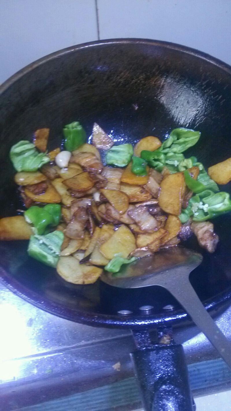 五彩鸡翅正宗做法,配料有哪些