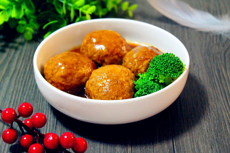 果仁虾球怎么做,制作方法与配料